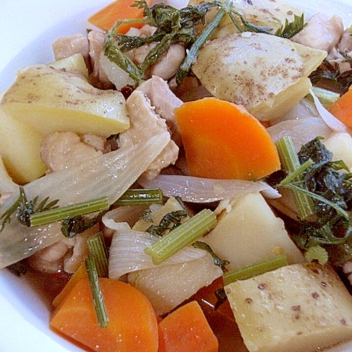 減塩❤韓国風!?鶏肉じゃが煮物♪(鷹の爪ほか)